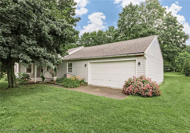 3rd image of 396 Park Rd, Painesville Twp, OH 44077 | MLS# 5221259