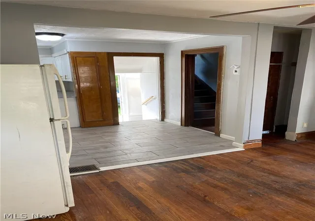 Photo 2 of Single family home for sale at 493 Rentschler St, Akron, OH 44304 | MLS# 5221266 | Listing updated on 2026-06-23