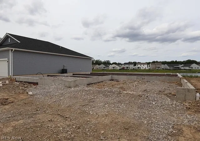 Photo 3 of Sale Pending at 541 Cedar Wood Trl, Elyria, OH 44035 | MLS# 5221281 | Listing updated on 2026-08-23