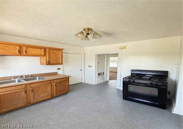 Homes for sale in Garfield Heights, OH | 4857 E 84Th St, Garfield Heights, OH 44125 | MLS# 5221183