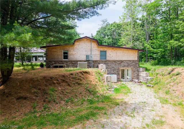 4th image of 74333 Irish Ridge Rd, Kimbolton, OH 43749 | MLS# 5221293