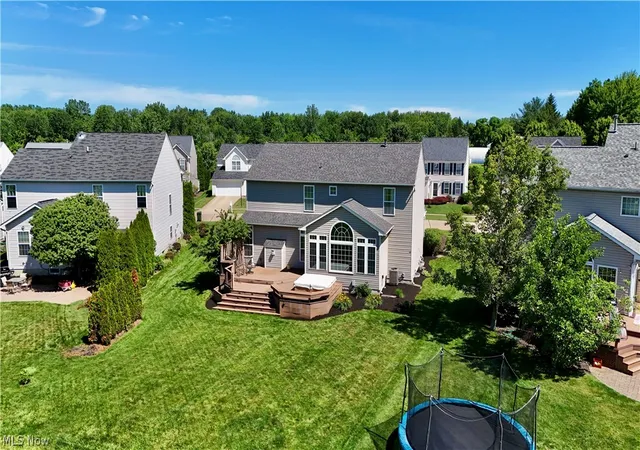 Photo 4 of Sale Pending at 37663 Stoney Lake Dr, North Ridgeville, OH 44039 | MLS# 5221325 | Listing updated on 2026-07-24
