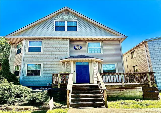 1st image of 512 E Buchtel Ave, Akron, OH 44304 | MLS# 5219186