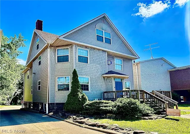 2nd image of 512 E Buchtel Ave, Akron, OH 44304 | MLS# 5219186