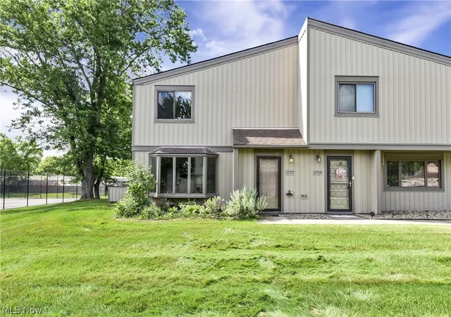 Homes for sale in North Royalton, OH | 11757 Harbour Light Dr Dr, North Royalton, OH 44133