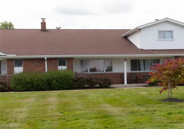 Homes for sale in North Olmsted, OH | 25415 Clubside Dr #9-7, North Olmsted, OH 44070 | MLS# 5220944