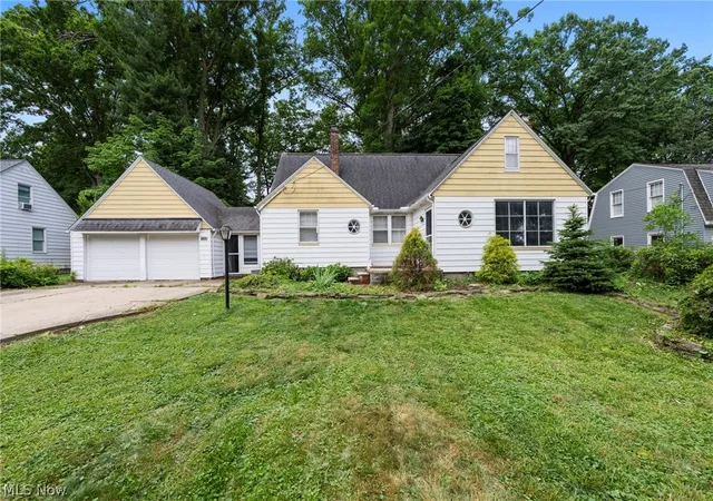 1st image of 29408 Luxona Ave, Wickliffe, OH 44092 | MLS# 5221289