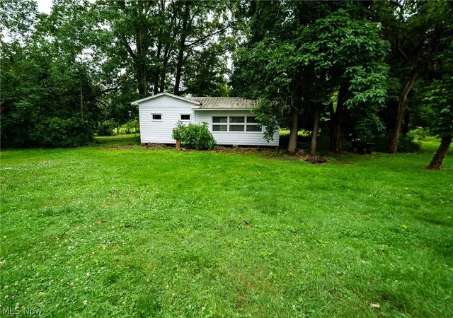 Photo 4 of Sale Pending at 14027 Mayfield Rd, Huntsburg, OH 44046 | MLS# 5218151 | Listing updated on 2026-07-15
