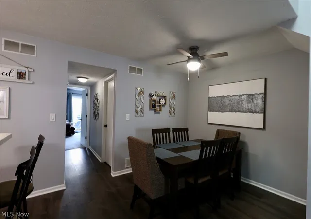 4th image of 3389 Ivy Hill Cir #D, Cortland, OH 44410 | MLS# 5221320