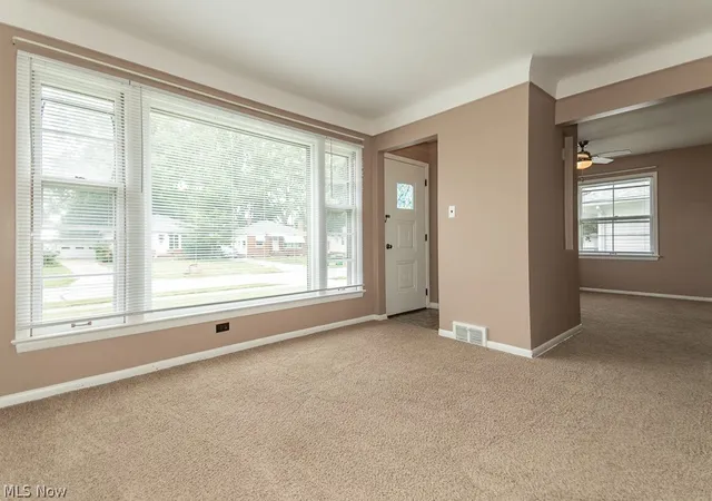 Homes for sale in Willowick, OH | 595 Dickerson Rd, Willowick, OH 44095 | MLS# 5221137