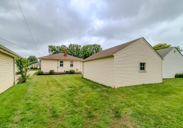 Homes for sale in Willowick, OH | 595 Dickerson Rd, Willowick, OH 44095 | MLS# 5221137