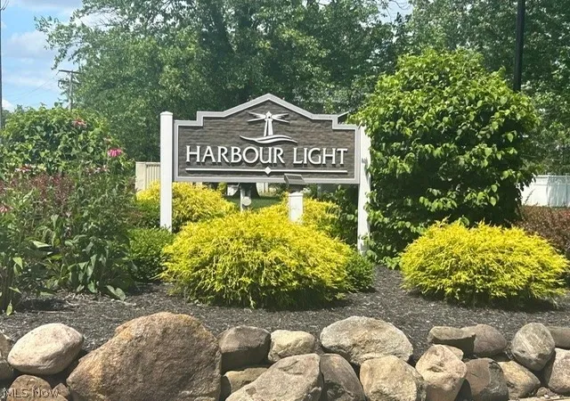 Homes for sale in North Royalton, OH | 11558 Harbour Light Dr, North Royalton, OH 44133 | MLS# 5221125