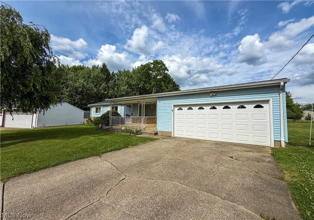Photo 3 of Single family home for sale at 53 Memorial Cir, Campbell, OH 44405 | MLS# 5221029 | Listing updated on 2026-08-18