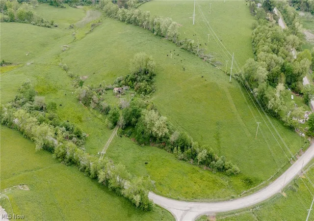 4th image of 84205 Rose Valley Rd, Hopedale, OH 43976 | MLS# 5221510