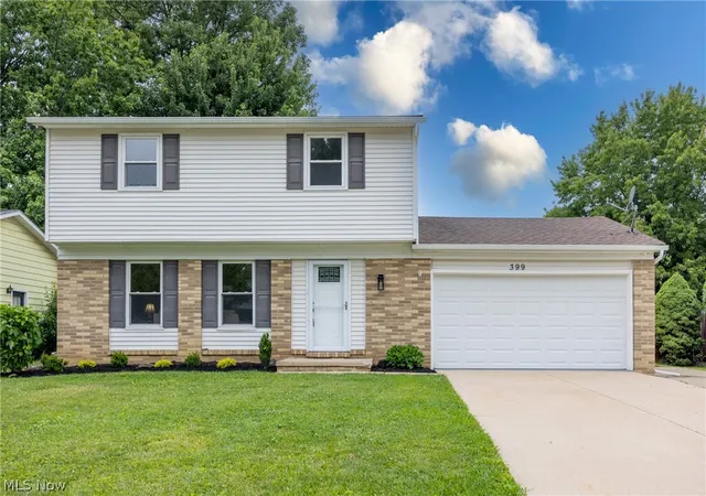 Homes for sale in Eastlake, OH | 399 Ridgewood Dr, Eastlake, OH 44095 | MLS# 5221002