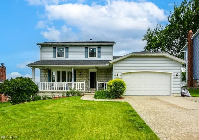Homes for sale in Parma, OH | 4124 Coral Gables Dr, Parma, OH 44134 | MLS# 5220479