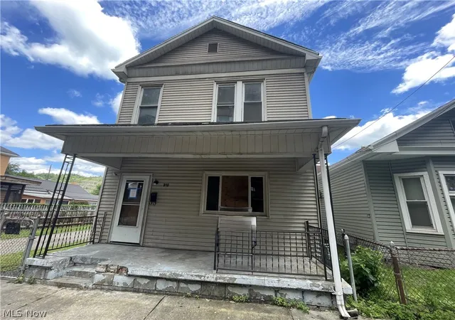Homes for sale in Steubenville, OH | 810 N 6th Ave, Steubenville, OH 43952 | MLS# 5221538