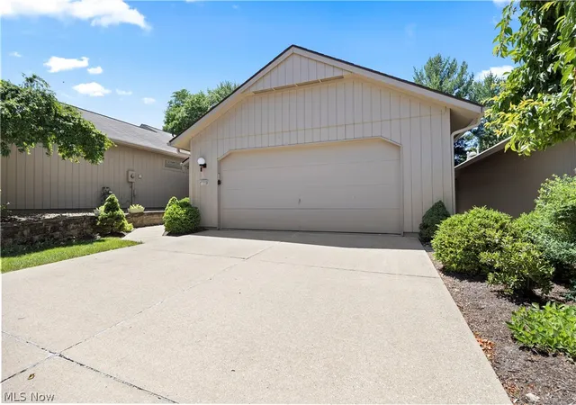 3rd image of 13228 Olympus Wy, Strongsville, OH 44149 | MLS# 5221499