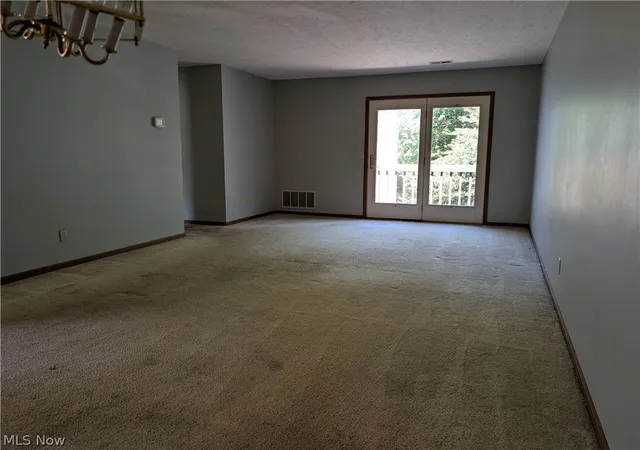 Homes for sale in Mentor, OH | 6221 Center St, Mentor, OH 44060 | MLS# 5221344