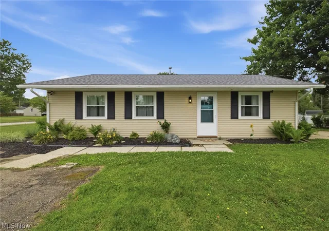 Photo 1 of Single family home for sale at 118 Sherwood Dr, Mansfield, OH 44904 | MLS# 5221332 | Listing updated on 2026-08-19