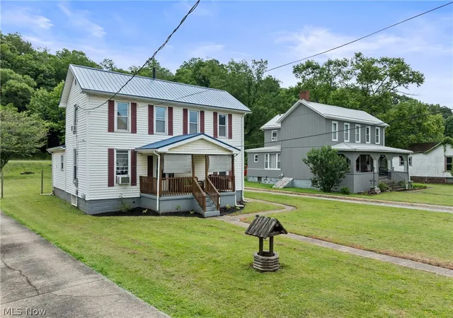 2nd image of 71571 Hall St, St Clairsville, OH 43950 | MLS# 5221575