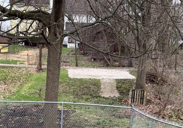 27th image of 825 Oak Ave Se, Massillon, OH 44646 | MLS# 5221484