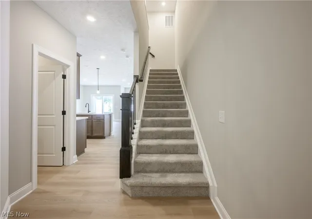 2nd image of 28182 Zinfandel Ct, Westlake, OH 44145 | MLS# 5221615
