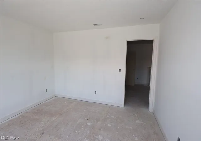 2nd image of 5093 Shepherds Glen, Willoughby, OH 44094 | MLS# 5221629