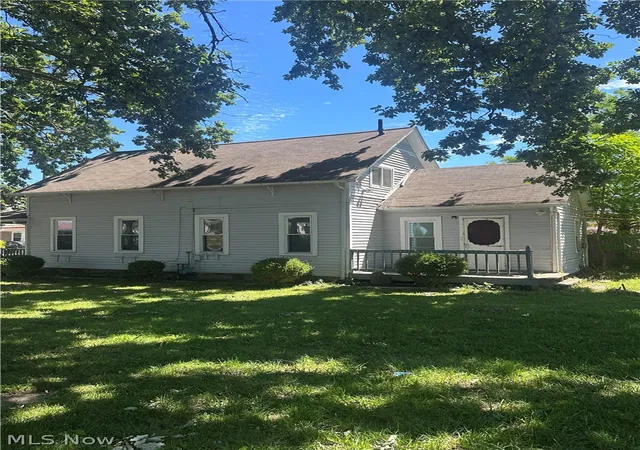 Photo 2 of Single family home for sale at 3015 Saratoga Ave, Cleveland, OH 44109 | MLS# 5221354 | Listing updated on 2026-08-18