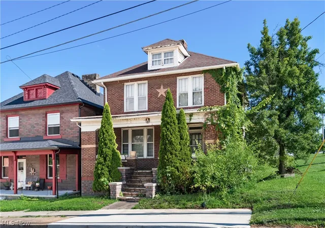 Photo 1 of Single family home for sale at 815 Marietta St, Zanesville, OH 43701 | MLS# 5221644 | Listing updated on 2026-08-25