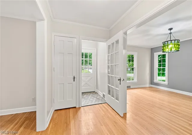 5th image of 4025 Meadowbrook Blvd, University Heights, OH 44118 | MLS# 5221340
