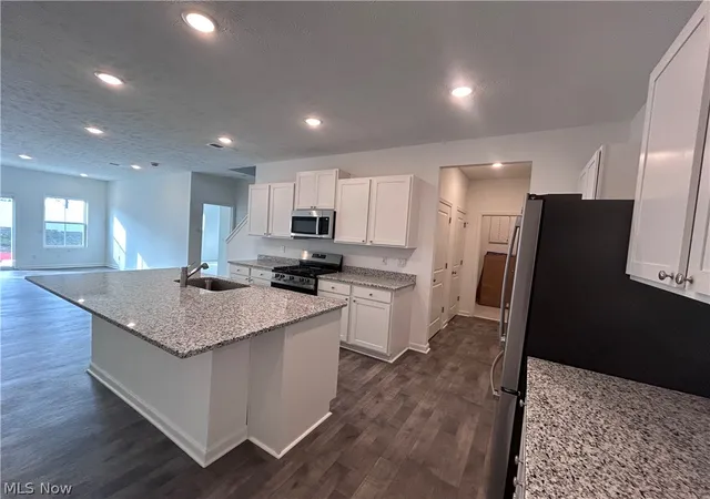 4th image of 5081 Shepherds Glen, Willoughby, OH 44094 | MLS# 5221673