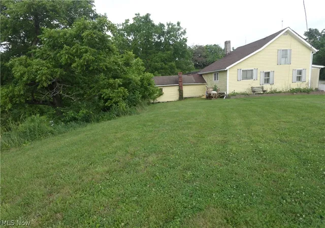 Photo 2 of Sale Pending at 56085 Winding Hl Rd, Bellaire, OH 43906 | MLS# 5221078 | Listing updated on 2026-07-09