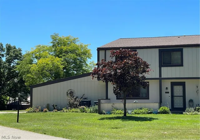Homes for sale in North Royalton, OH | 11657 Harbour Light Dr, North Royalton, OH 44133 | MLS# 5220518