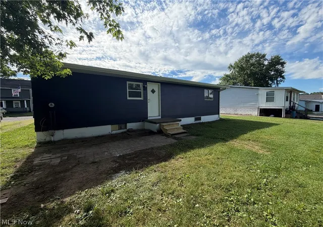 Single family home for sale at 567 Chestnut St, Newcomerstown, OH 43832 | MLS# 5221682 | Listing updated on 2026-10-03