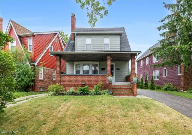 Photo 1 of Sale Pending at 3478 Raymont Blvd, University Heights, OH 44118 | MLS# 5221702 | Listing updated on 2026-08-29