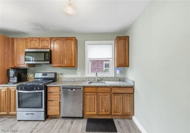 Photo 3 of Sale Pending at 3478 Raymont Blvd, University Heights, OH 44118 | MLS# 5221702 | Listing updated on 2026-08-29