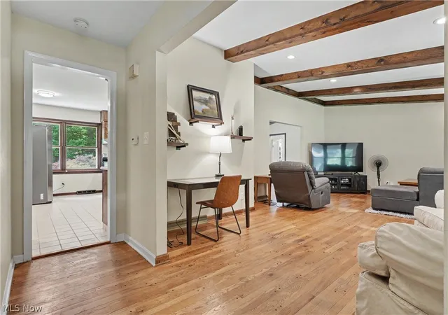 2nd image of 379 Nob Hill Dr, Akron, OH 44303 | MLS# 5206995