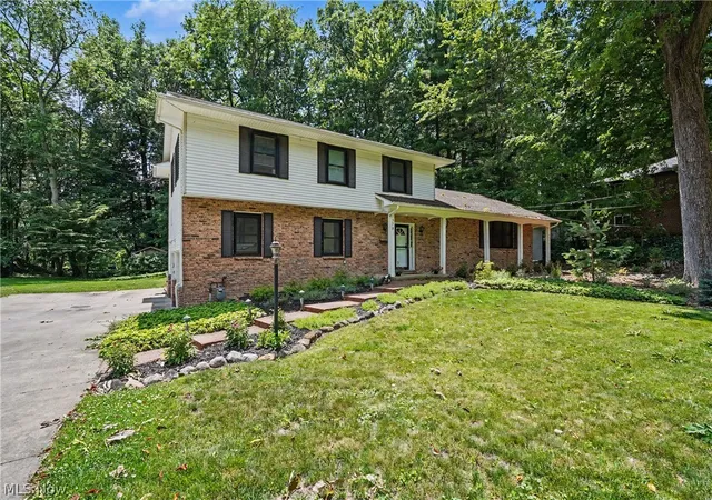 40th image of 379 Nob Hill Dr, Akron, OH 44303 | MLS# 5206995