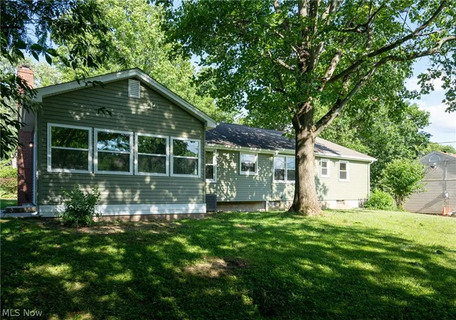 3rd image of 4126 Stratford Rd, Youngstown, OH 44512 | MLS# 5221307