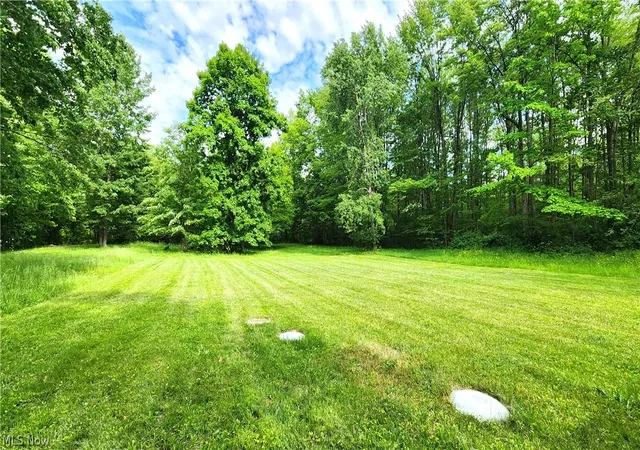 Photo 4 of Single family home for sale at 17866 Leggett Rd, Montville, OH 44064 | MLS# 5216610 | Listing updated on 2026-07-13