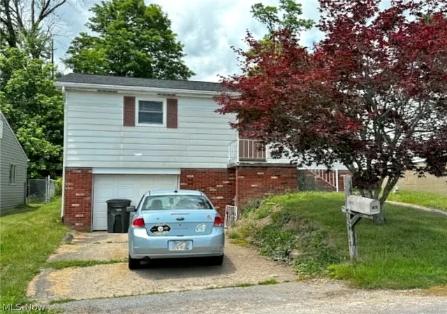 Homes for sale in Steubenville, OH | 205 Canterbury Blvd, Steubenville, OH 43952 | MLS# 5221760