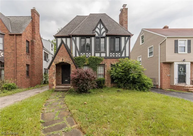 Homes for sale in Shaker Heights, OH | 3638 Lynnfield Rd, Shaker Heights, OH 44122 | MLS# 5219478