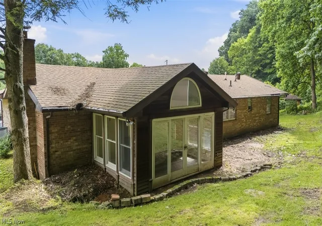 Homes for sale in Parkersburg, WV | 404 W Wildwood Dr, Parkersburg, WV 26101 | MLS# 5221395
