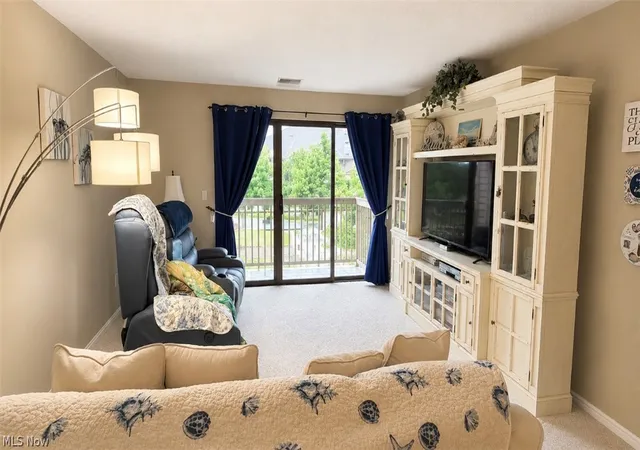 2nd image of 3800 Rosemont Blvd #117B, Fairlawn, OH 44333 | MLS# 5221260