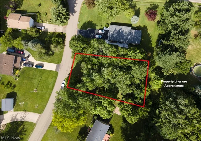 2nd image of Rita St Ne, Hartville, OH 44632 | MLS# 5221789
