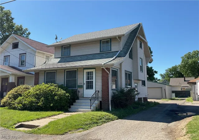 Homes for sale in Canton, OH | 2704 8th St Nw, Canton, OH 44708 | MLS# 5218131