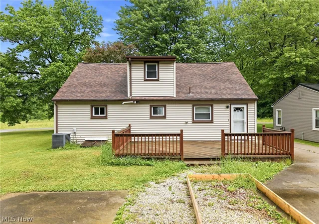 5th image of 3192 Roselawn Dr, Niles, OH 44446 | MLS# 5221778