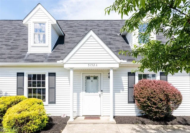 3rd image of 5152 Franklyn Blvd, Willoughby, OH 44094