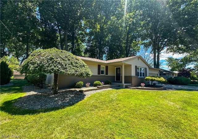 Homes for sale in Niles, OH | 429 Bonnie Brae Ave, Niles, OH 44446 | MLS# 5221851